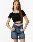 T-shirt Cropped com Abertura nas Costas - Preto