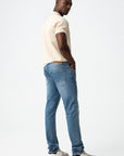 Jeans Tapered Fit - Azul Médio