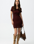 Vestido Curto - Bordo