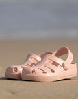 Crocs Perfurados - Rosa