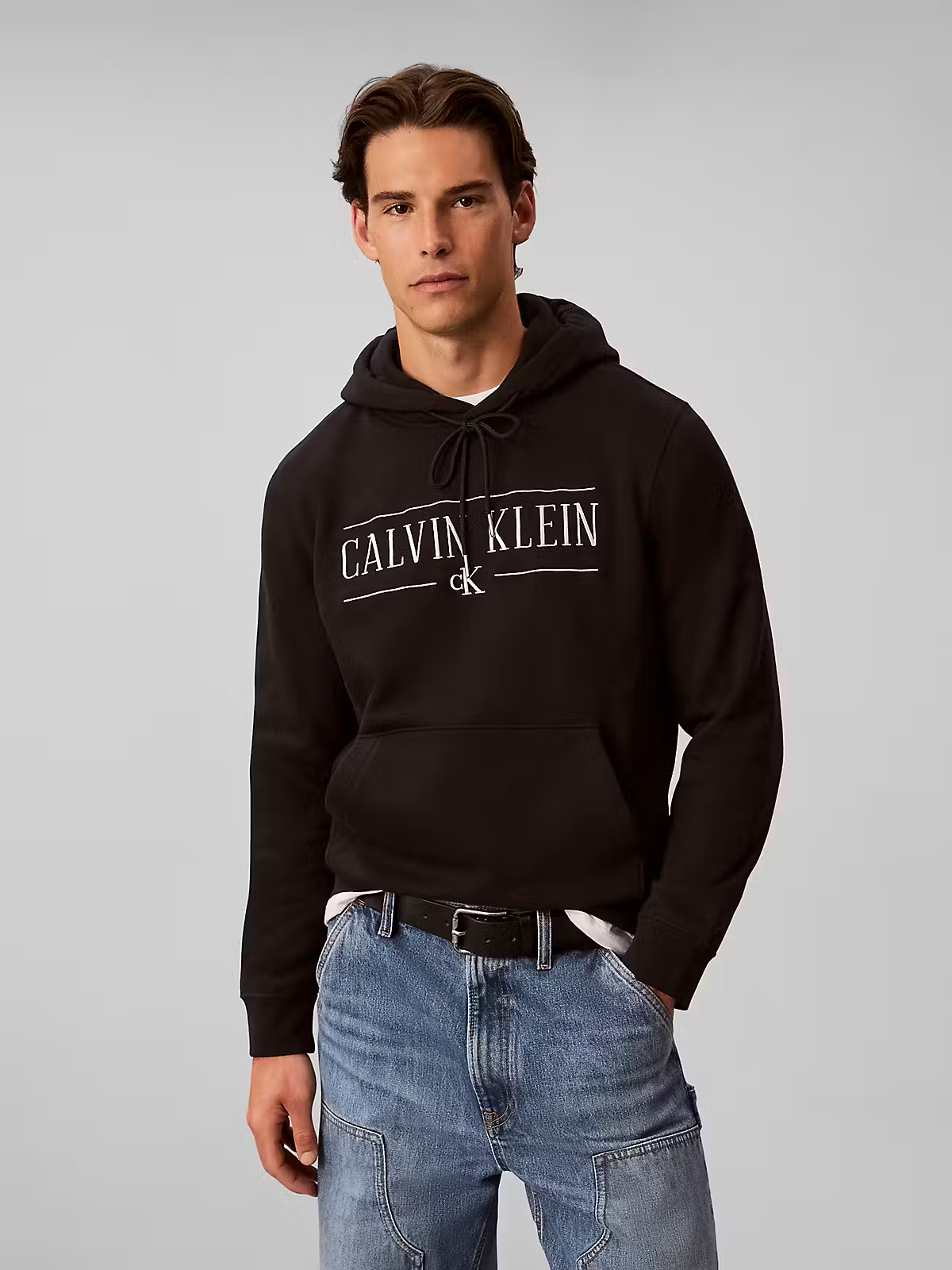 Hoodie com Logo - Preto