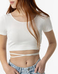 T-shirt Cropped com Abertura nas Costas - Branco