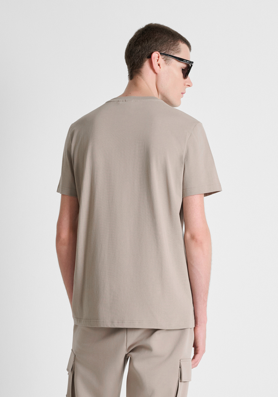 T-shirt com Relevo - Bege