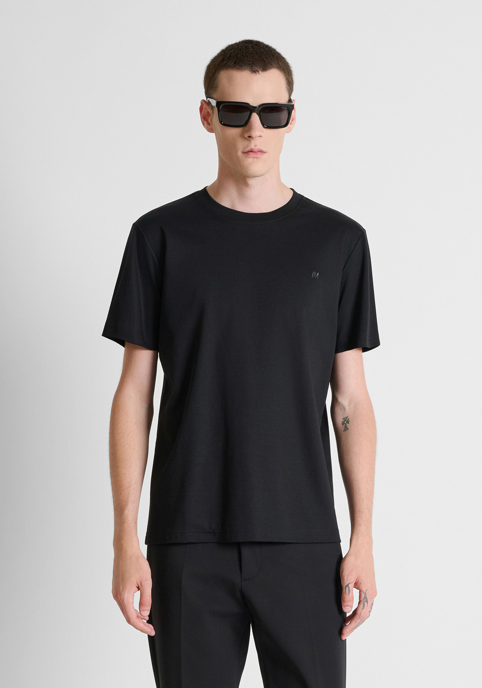 T-shirt com Logo - Preto