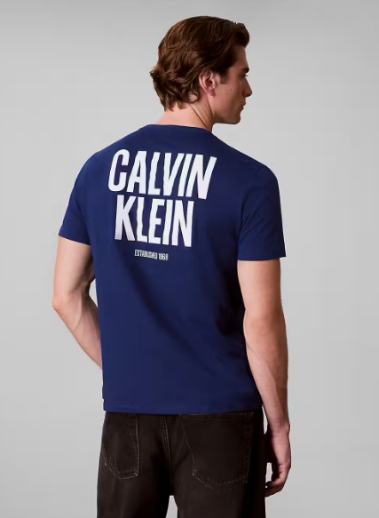 T-shirt com Estampado Traseiro - Azul Médio