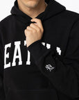 Hoodie com Estampado Frontal - Preto