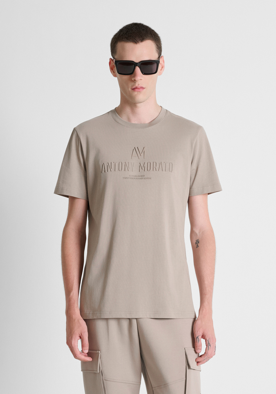 T-shirt com Relevo - Bege