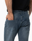 Jeans Tapered - Cinza