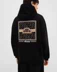 Hoodie com Estampado Traseiro - Preto